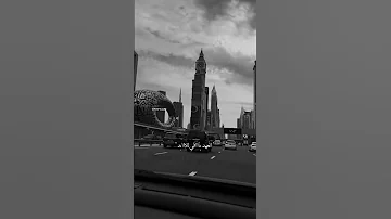 ما بيني وبينك وعد ياصاحبي لو نبتعد 
