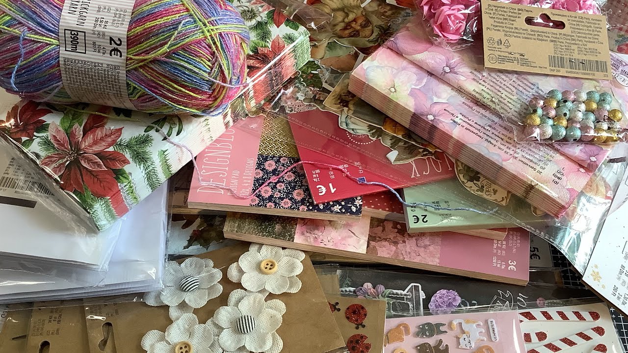 Wouah.... Attention les yeux....un hall géant de chez TEDI  #tedi #hall #stickers #papiers