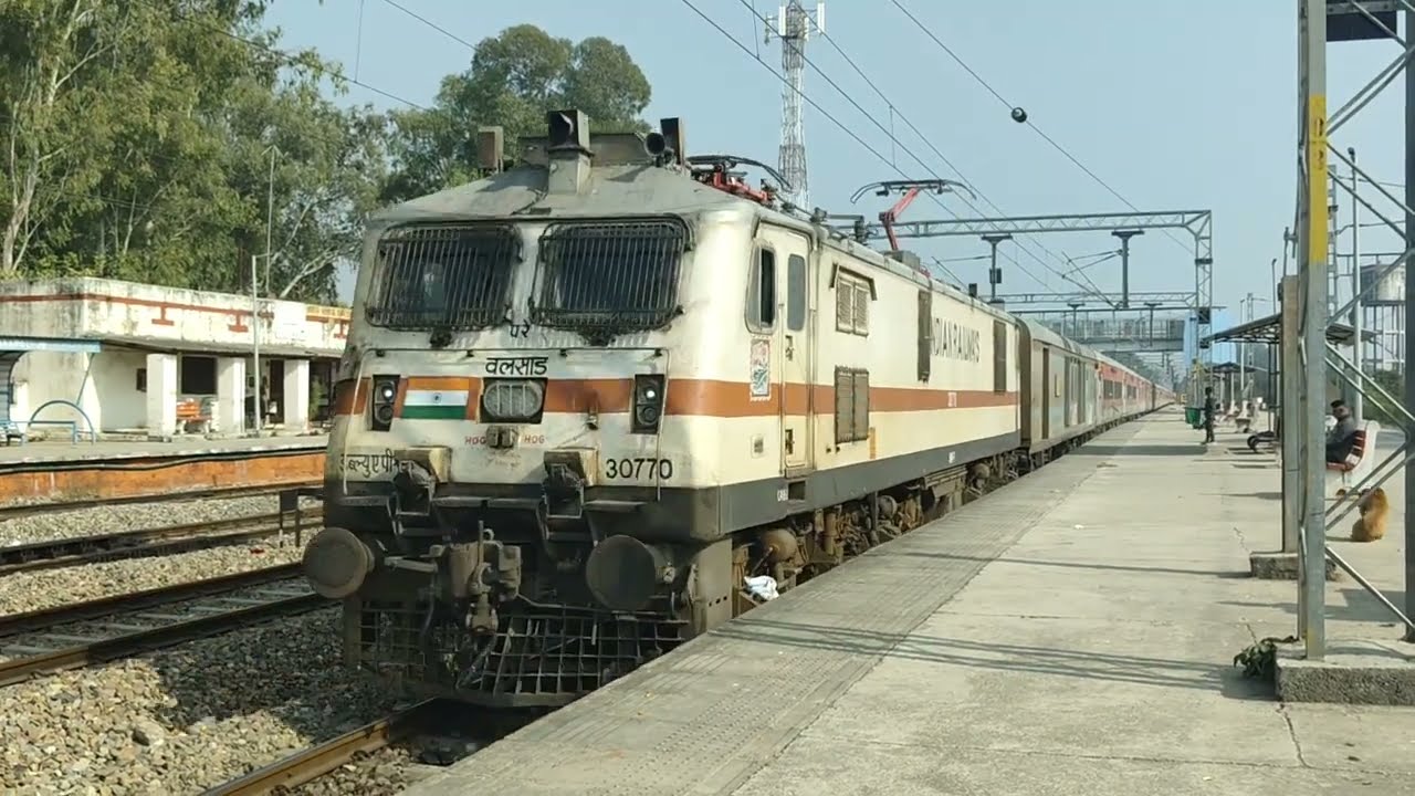 VALSAD's WAP7!! 12473 GIMB - SVDK Sarvodaya Express Skips Bharoli Jn. After Departing From PTKC!!!!!
