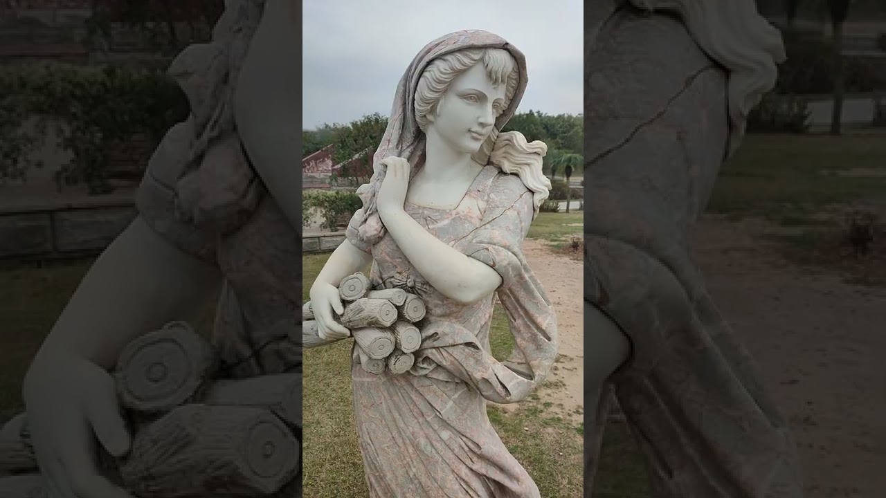 Lovely Statue At Bahria Town Phase viii.. Its Really Beautiful