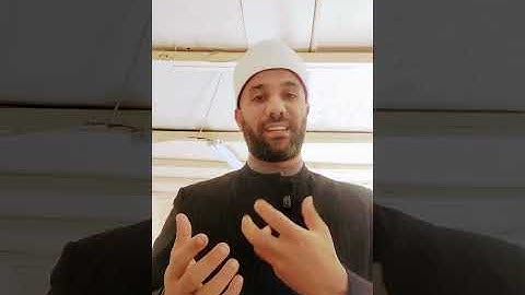 خواطر سورة الكوثر ، والرد على من وصف النبي بأنه أبتر، قال تعالى:(إنا أعطيناك الكوثر)