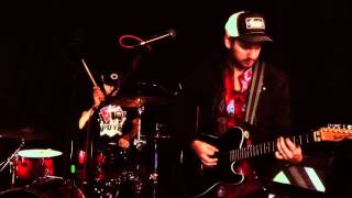 Beyond Pluto perfoming Brace Yourself (Sniff 'N' Skratch live studio session)