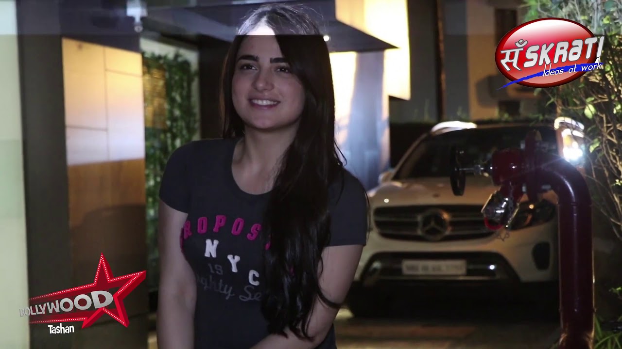 Angrezi Medium Teaser   Irrfan Khan First Look As Champakji   Kareena Kapoor   Radhika Madan