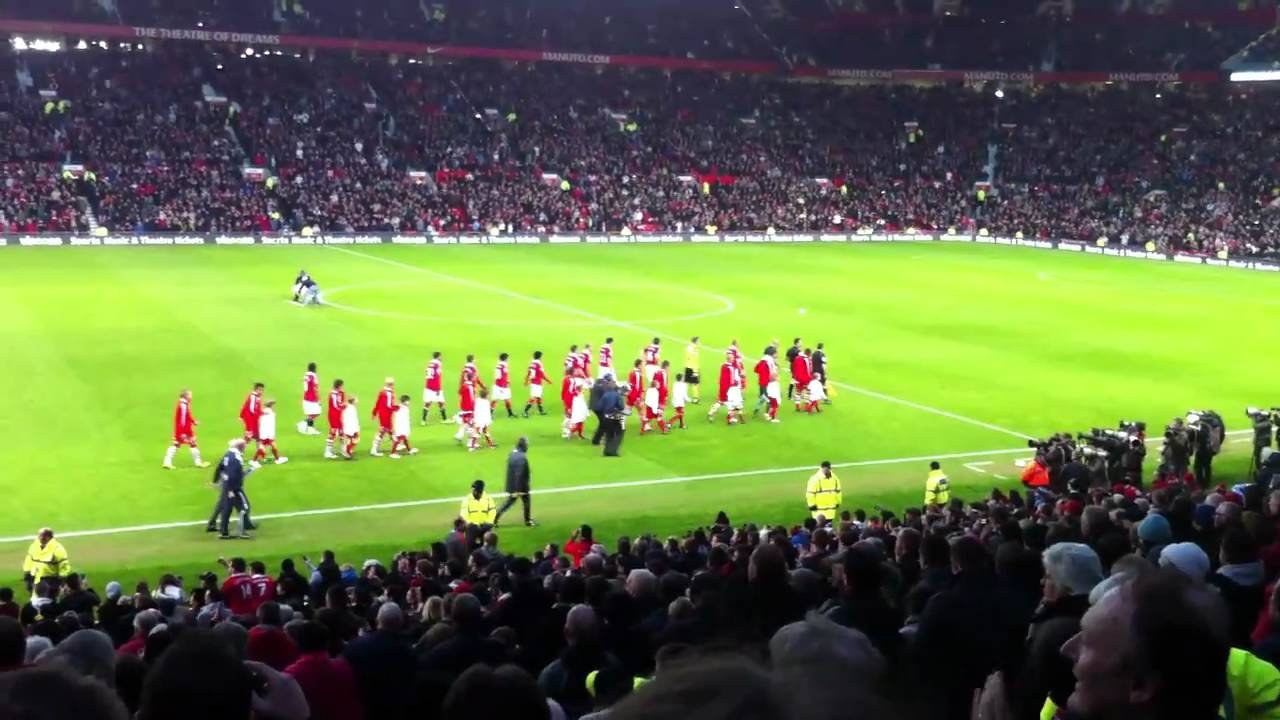 Manchester United v Crawley Town - YouTube