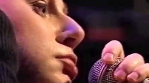 Cocteau Twins - Carolyn