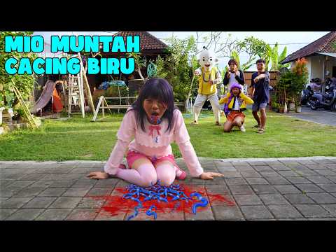 WHAAAT! MIO'S MOUTH HAS A BLUE WORM?!
