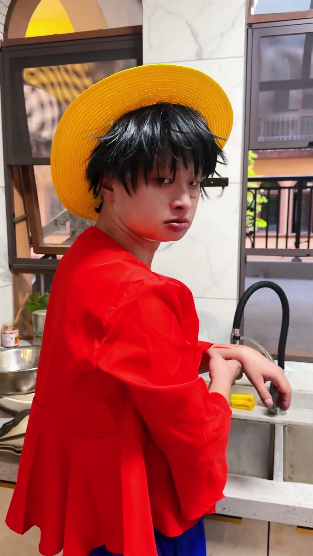 保护小孩是大人的责任 #路飞 #海贼王