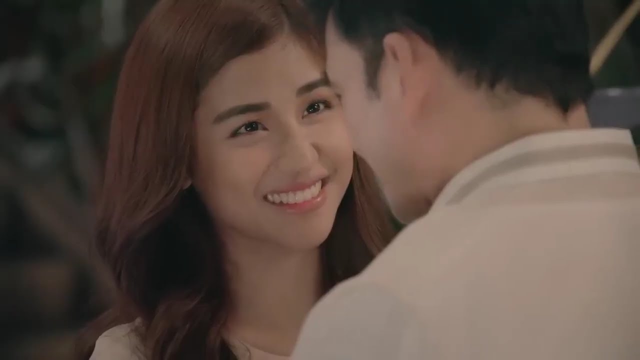 Agasobanuye first lady ep13 by Rocky kimomo