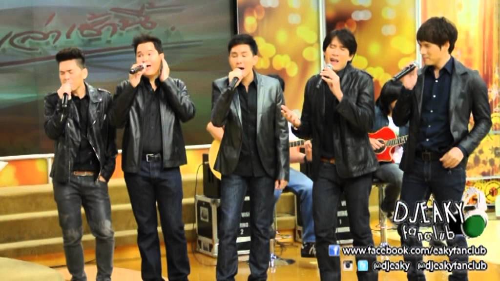 [Live] 130325 ทุกนาทีให้เธอ - UHT @ เรื่องเล่าเช้านี้