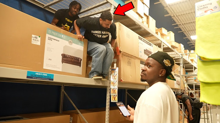 Playing Hide & Seek In Public!