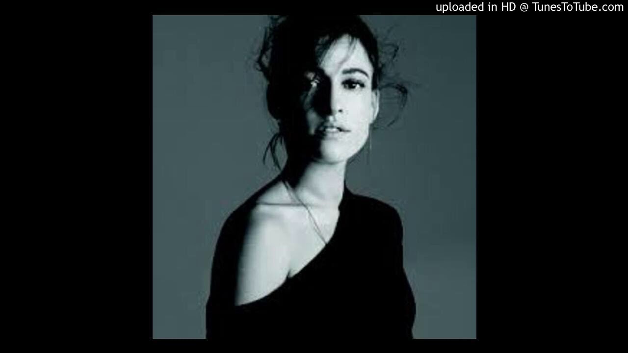 Carminho - Praia nua