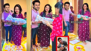 Devianca Tripathi And Vivek Dhaiya Grand Welcome at Home With New Born Baby