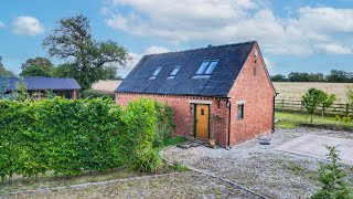 Old Barn, Marston Montgomery | Stunning Barn Conversion with 1 Acre Paddock