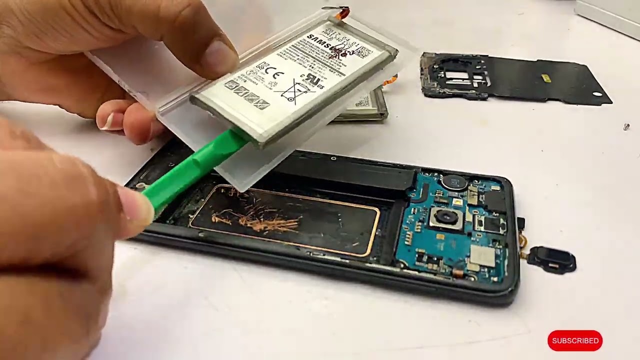 Samsung’s S8 How to change Battery