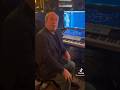 Capture de la vidéo Hans Zimmer Shows His Legendary Studio 🎻