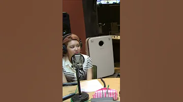 #SNSD Sooyoungs reaction when she heard #JessicaJung s voice-she asked to lower the sound at the end