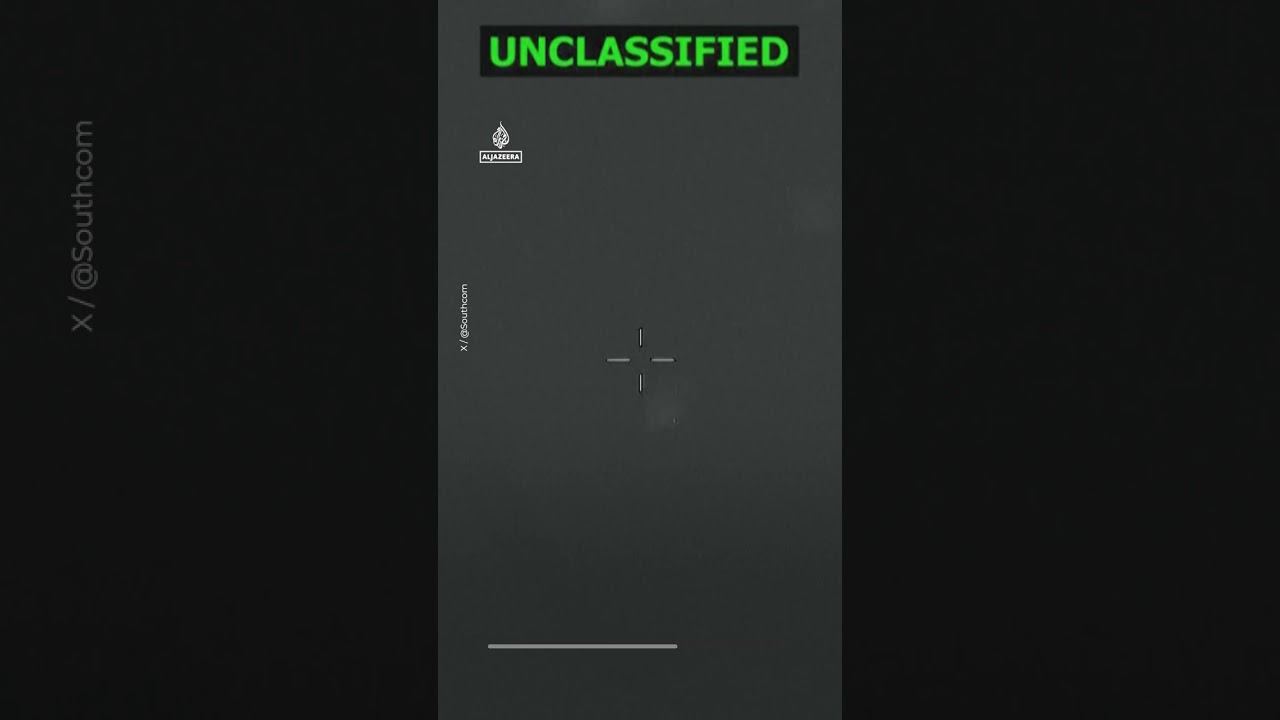 نشر الجيش الأمريكي فيديو لغارة استهدفت قارباً يُزعم أنه كان يُستخدم لتهريب المخدرات.