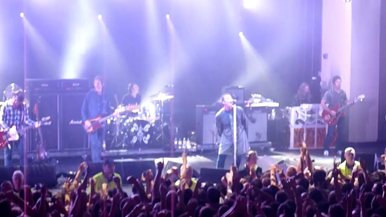 Oasis Live Forever Live Bridlington Spa Theatre 20/08/2009 720p HD