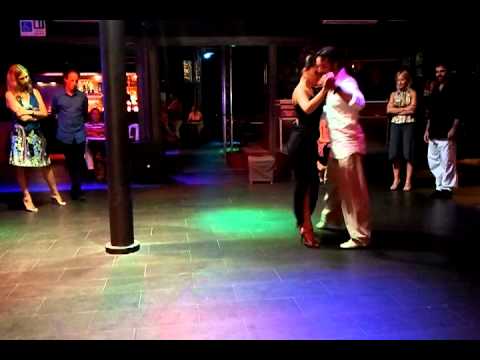 Paola Lievore - Mariano Navone Tango - Planeo