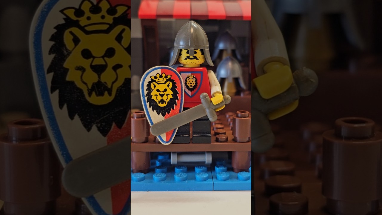 LEGO Castle 6090 Royal Knight's :Royal Knight
