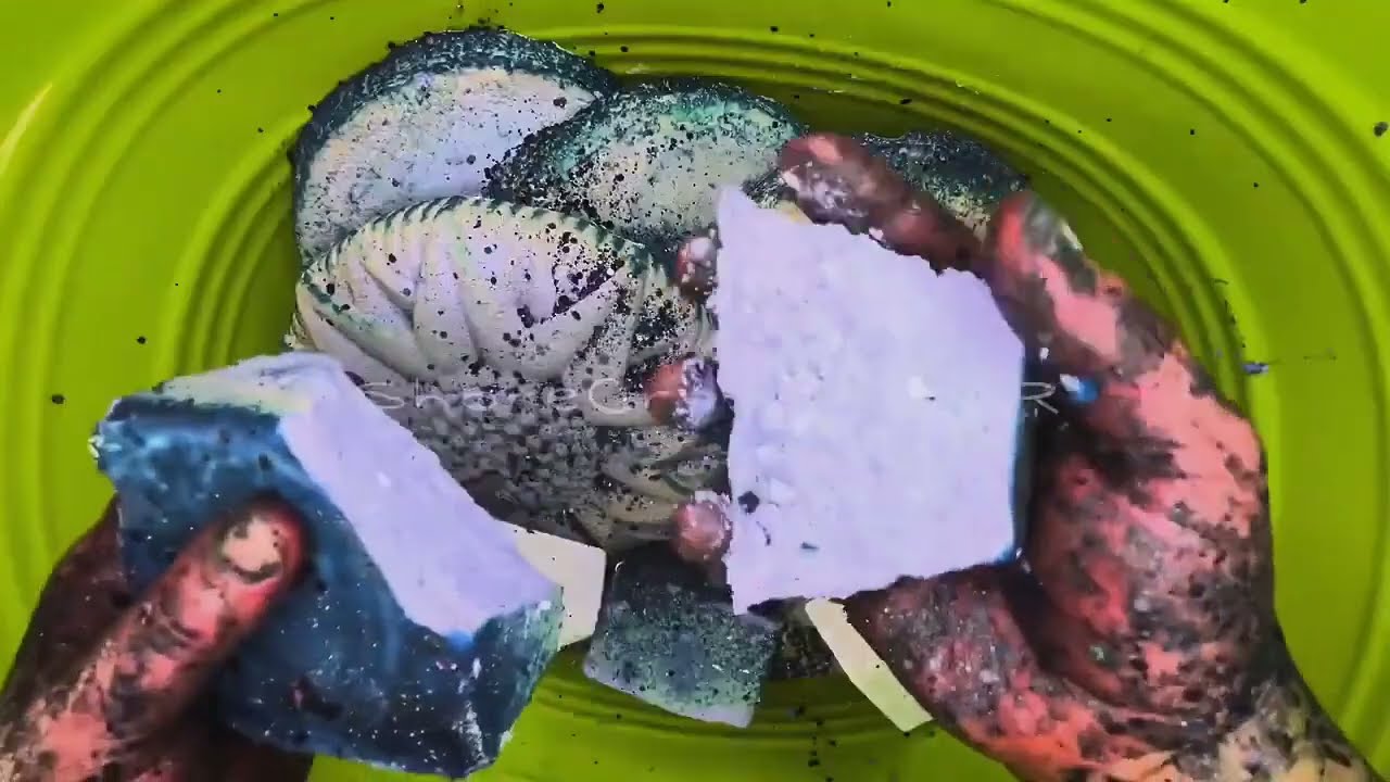 Colourful Dyed Gymchalk Compilation of different shapes #oddlysatisfying #gymchalkcrush #gymchalk