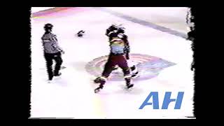 NHL Oct. 20, 1985 Paul MacLean,WPG v Paul Baxter,CGY (HL) Winnipeg Jets Calgary Flames