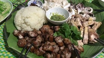 Mâm Cỗ Lá Chuối Gợi Nhớ Quê Hương