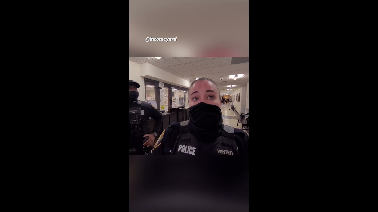 Female Cop Abuses Power On Wrong Citizen 