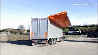 Schubbodenauflieger mit hydraulischem Schwenkdach