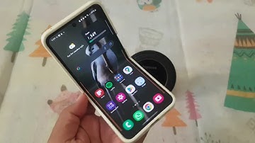 Samsung Z Flip 5: How to Rotate Left with Left Handle Long Swipe Diagonal Down (Good Lock)