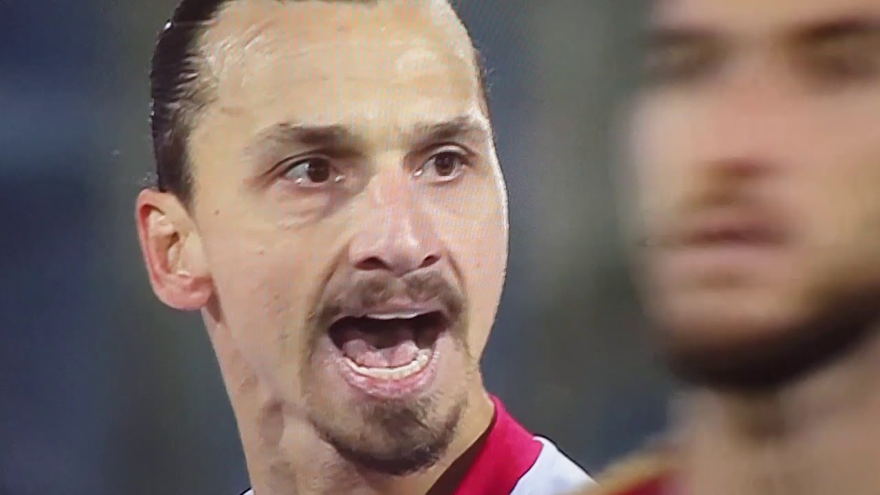 Ibrahimovic Vs Godìn e guardalinee!