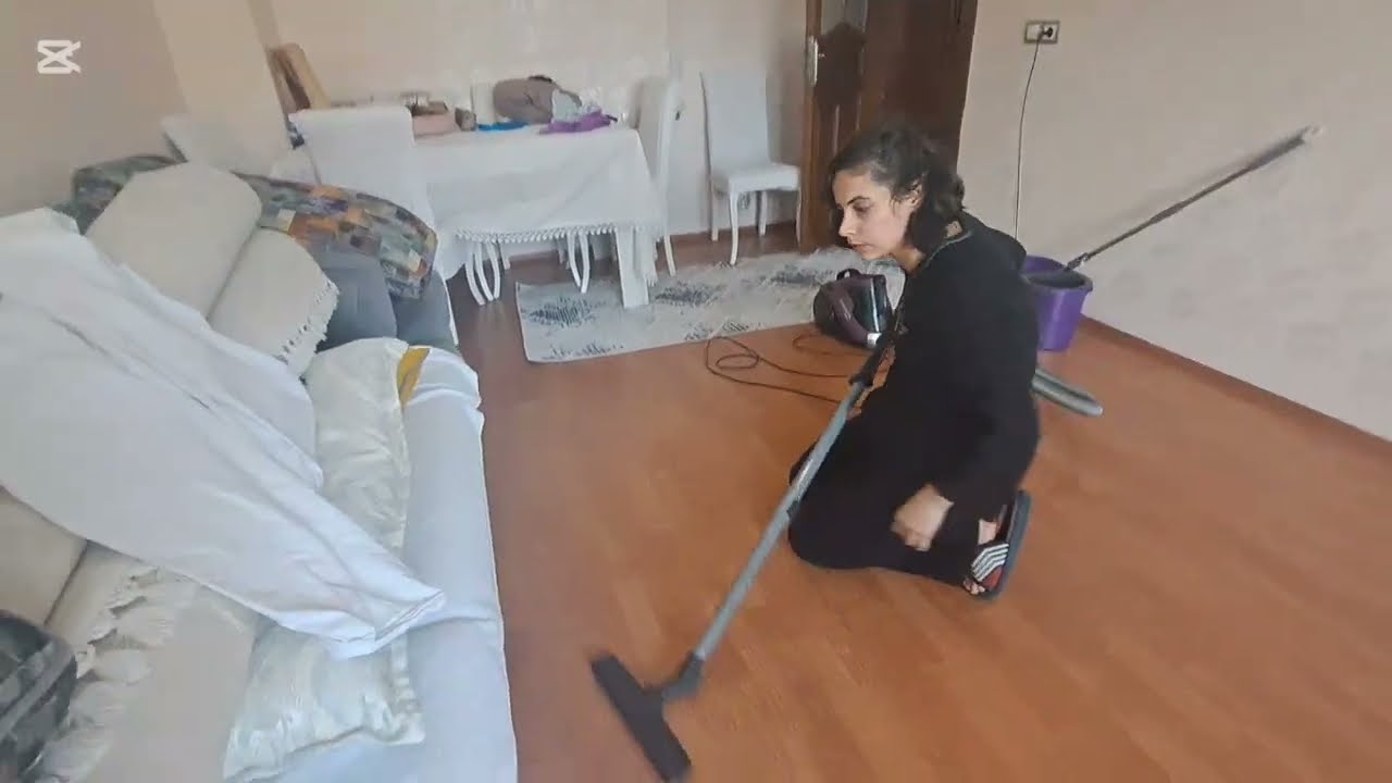 CAM VE PETEK DETAYLI EV TEMİZLİĞİ 