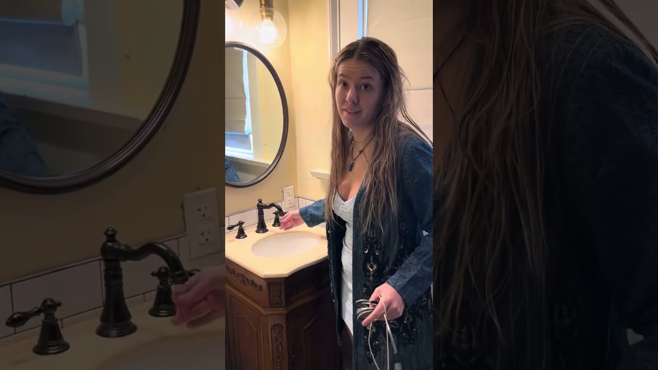 HAUNTED PLANTATION!!! Mysterious Water Bottle & SUPER HAUNTED BATHROOM w/ invisible visitors!!!