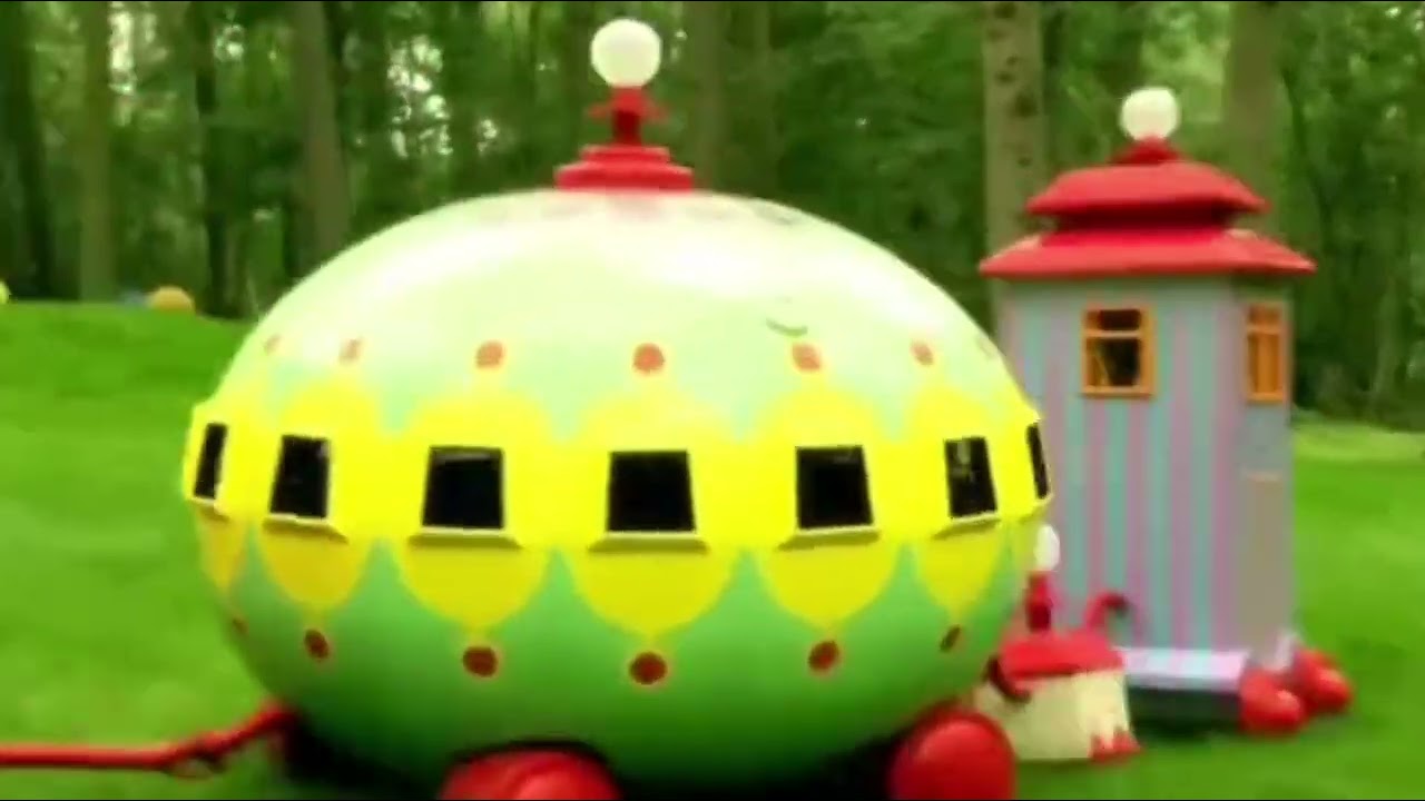 In the night garden season 3 episode 10 tombliboos and haahoos rides in the pinky ponk