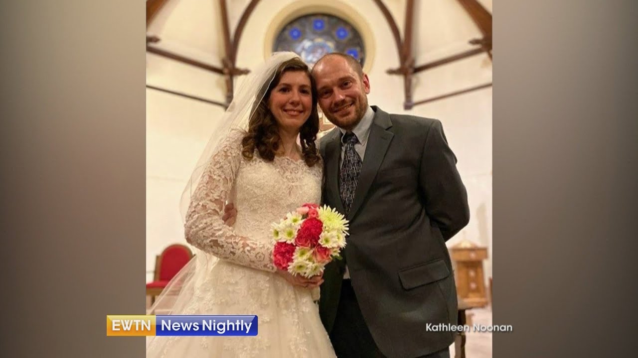 Catholic couple's wedding plans altered due to coronavirus | EWTN News Nightly