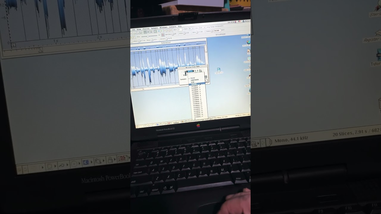 AKAI S1000 and Propellerhead Recycle using a MacBook G3 and SCSI