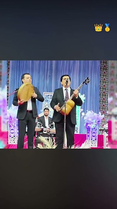 Yalangoch porno aktrisa Bruk Braun Plyajdagi kabinadagi yashirin kameraning onlayn videosini tomosha qiling.