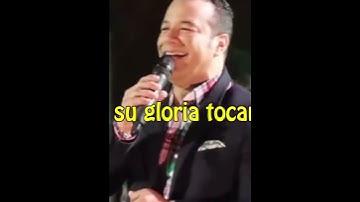 Thumbnail of \\\ ALGO ESTÁ CAYENDO AQUÍ /// #shortsfeed #jesus #youtube #musicacristiana #shorts #viral #biblia
