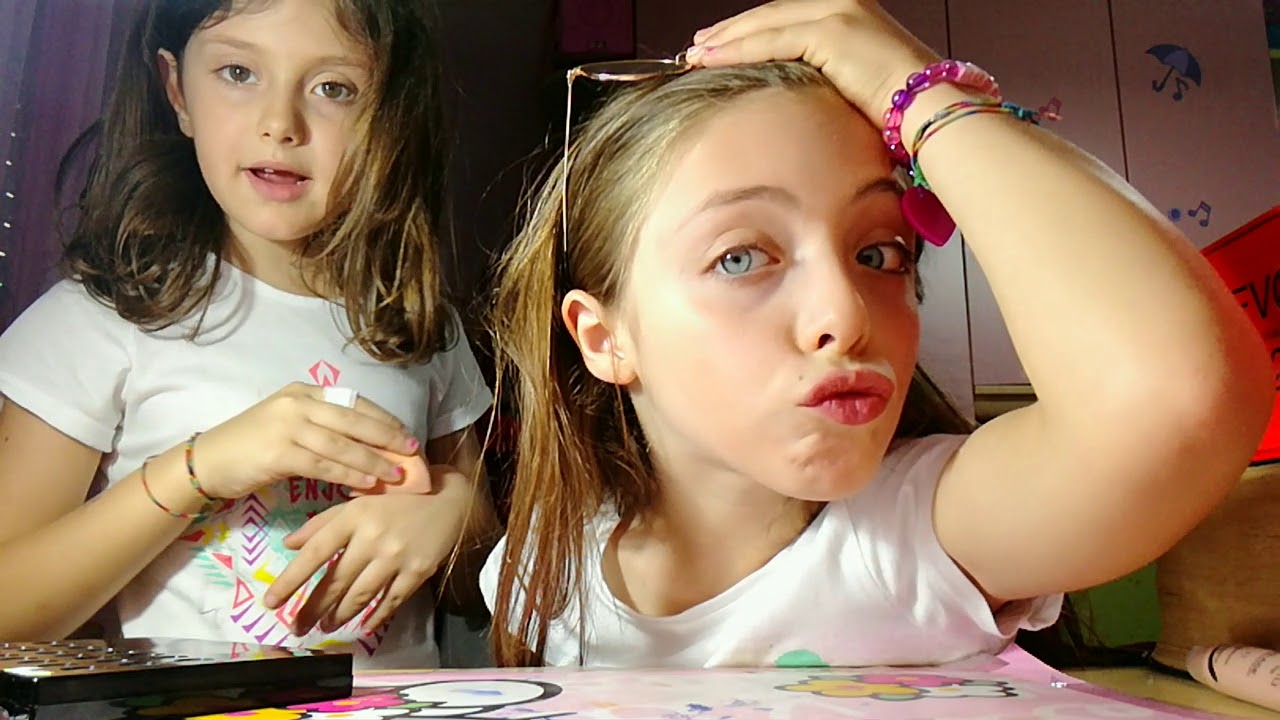 Mia cugina mi trucca?!😪 - YouTube