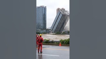 Skyscrapers Torn Down by a Raging Flood😱🌊