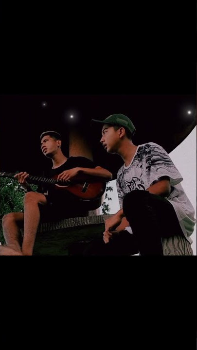 Status wa keren 'Harusnya aku yang di sana'