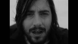 Video thumbnail of "Salvador Sobral | Cerca del Mar"