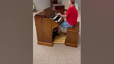 Hammond C-3 with 710 Leslie Speaker (The Greatest ...