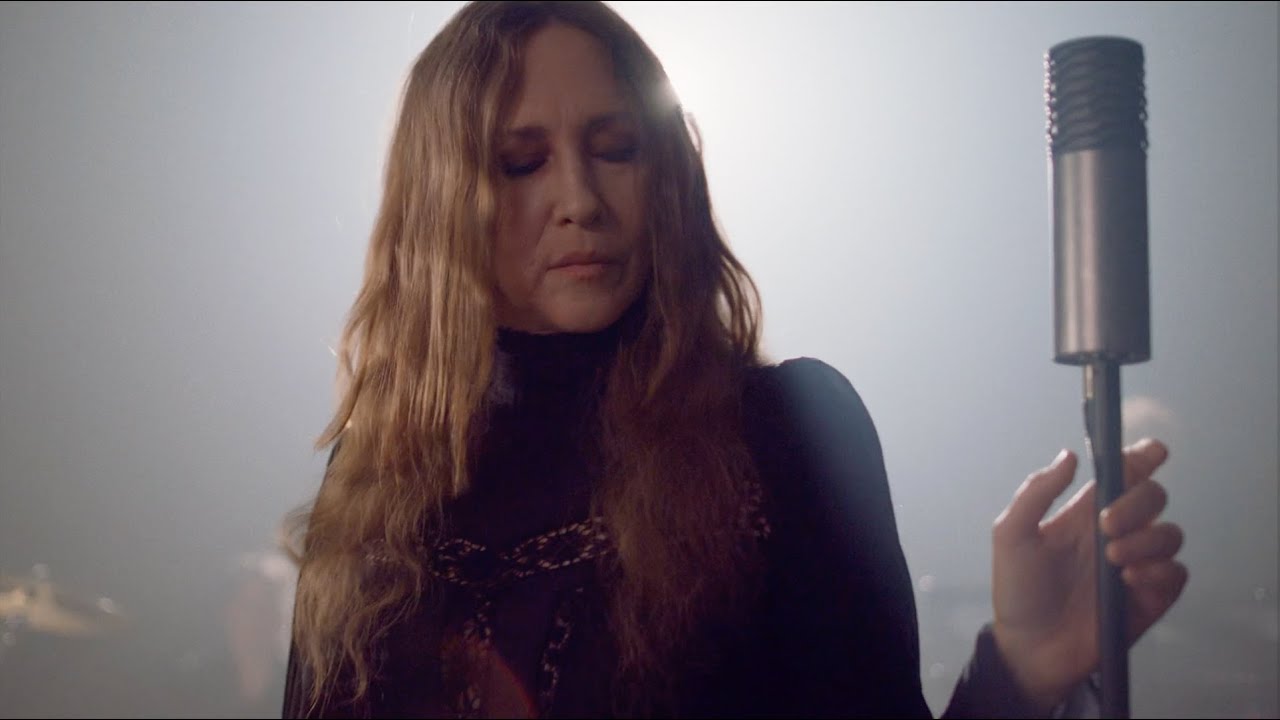 Смотреть «The Yagas - The Crying Room (Vignette)» на YouTube