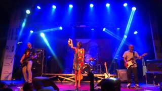 Bárbara Eugênia - Porque Brigamos (Salvador Bahia16/11/2014)