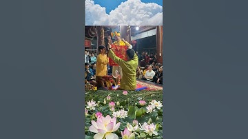 Giá Cậu Bé Bản Đền ngự đồng cực kỳ hoan hỉ