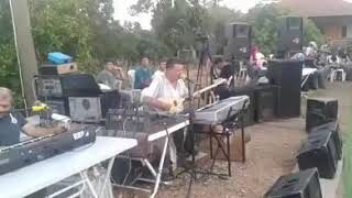 Habi̇l Babacik Kendi̇m Bestelemi̇ş Olduğum Bi̇r Eser Gül Bahçende Durulalim