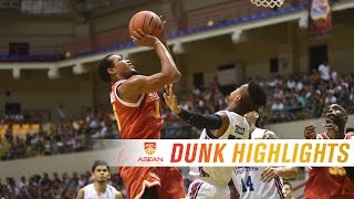 Xavier Alexander posterizes Ray Parks Jr.