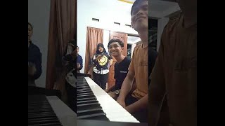 salah nyanyi lagu sendiri, sia sia mengharapkan cintamu piano versi