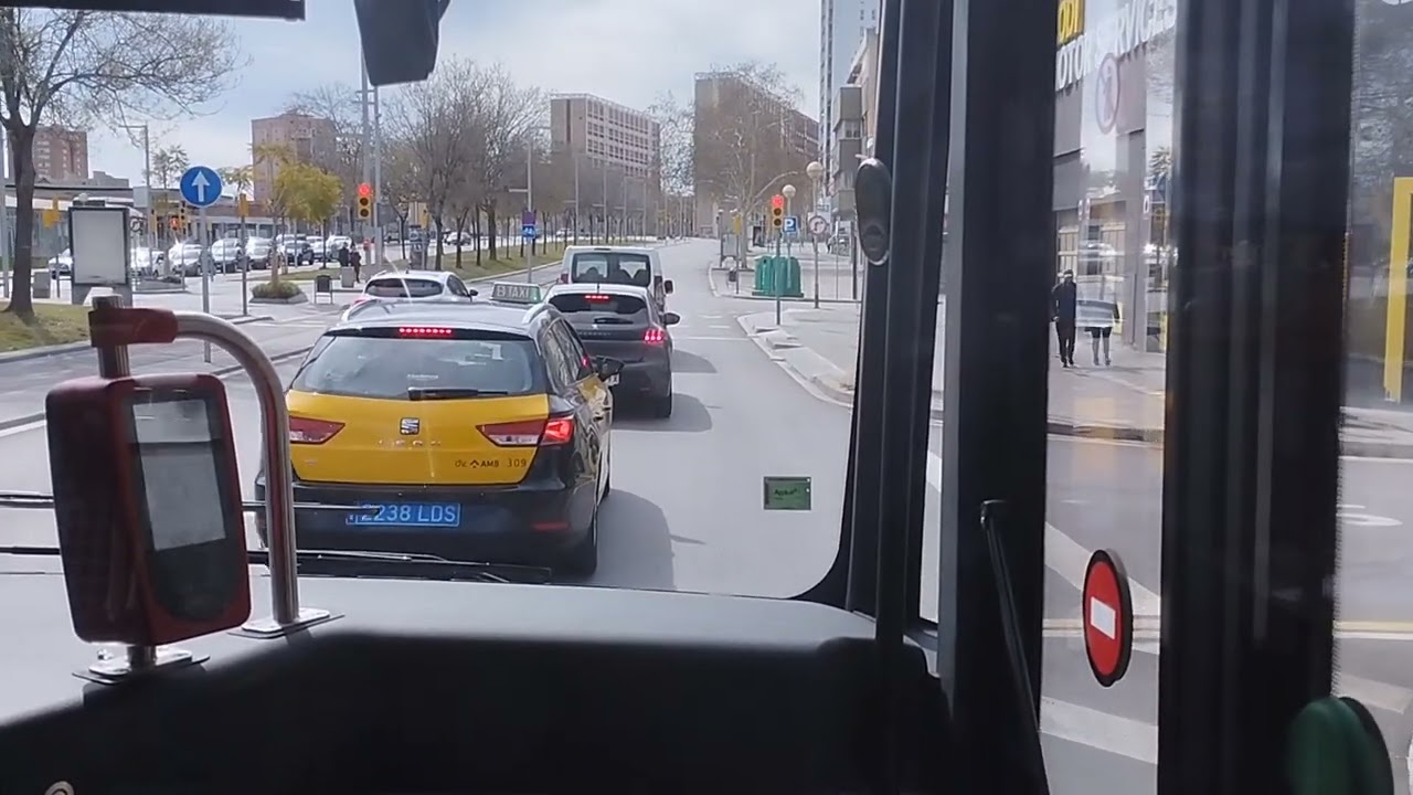 Viaje en el coche 4603 de TMB en la V33